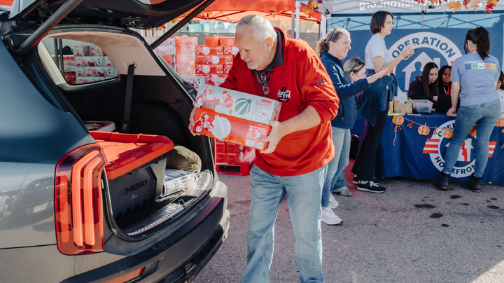Swire Coca-Cola, USA Celebrates Season of Service