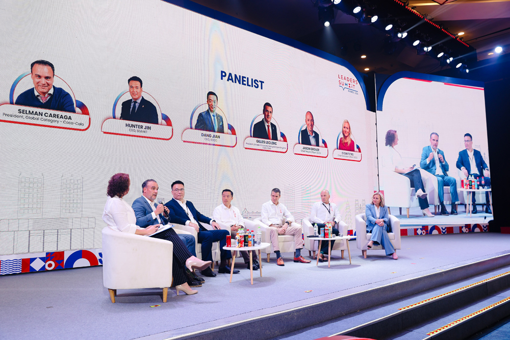 Swire Coca-Cola’s senior leaders, alongside representatives from the Coca-Cola Company, engage in a panel discussion on regional strategy.